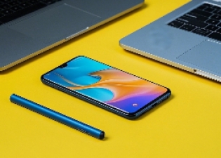 跨端開發(fā)框架在鴻蒙原生應(yīng)用中的實踐與對比